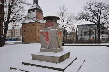 Gedenkstein in der Rostocker Innenstadt