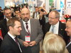 Bild 1: Wirtschaftsminister Harry Glawe mit Bundesgesundheitsminister Daniel Bahr beim Firmenrundgang auf der Arab Health in Dubai; Quelle: BioCon Valley