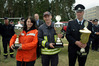 Carolin Bergmann von der FFw Mirow, Alexander Stutz von der FFw Parchim und Roland Hannemann von der FFw Spornitz mit ihren Pokalen. Foto: � Michael-G�nther B�lsche