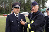 Thomas Schwarz (MdL, SPD) zeichnet Kreiswehrf�hrer Dietmar Arendt (l.) aus.  Foto: � Michael-G�nther B�lsche