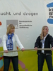 interner Link (neues Fenster): Bild vergrößern: Ministerin Schwesig zusammen mit Fussballweltmeisterin Nia Künzer